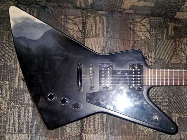 Explorer deals epiphone gothic